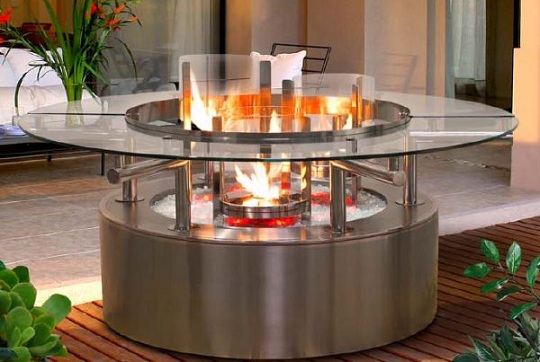 Ультрасовременный камин Cal Flame от американской компании Cal Spas