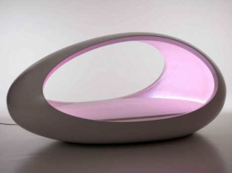 Hi-Tech кровать в форме яйца за €42 000 от Thony Project 