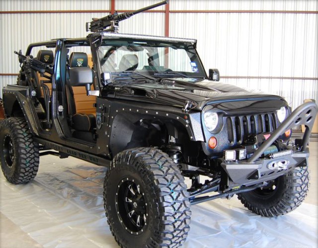 Jeep-Wrangler-Unlimited-Call-of-Duty-Bla