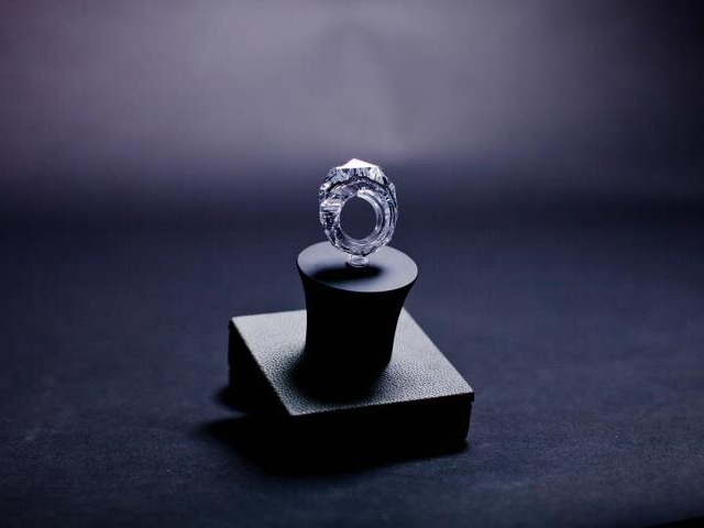 Дражайшее в мире кольцо из бриллианта