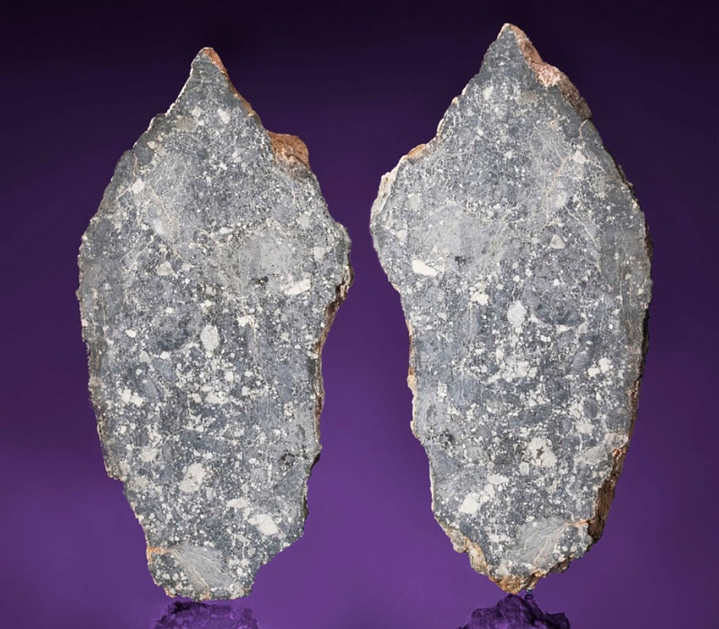 Лунный метеорит продан на аукционе за 0 000