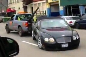 Bentley Continental GTC уволокли на утиль