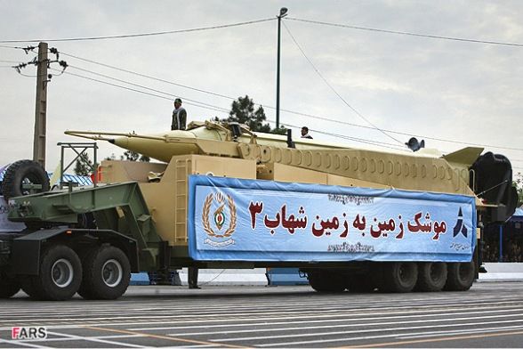 Иран продемонстрировал военную мощь на параде