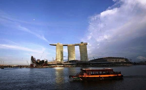 Сингапур открыл второе по стоимости казино в мире
