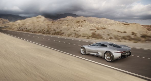 Jaguar C-X75 Jaguar показал реактивный электрический суперкар C-X75