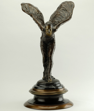 Статуэтка «Spirit of Ecstasy» в честь 100-летия талисмана Rolls-Royce