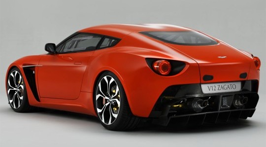 Aston Martin V12 Zagato - лучший концепт в Италии