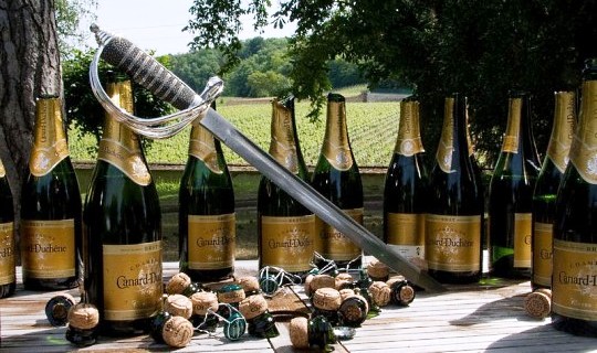 Henry Tuke - самая дорогая сабля для Шампанского