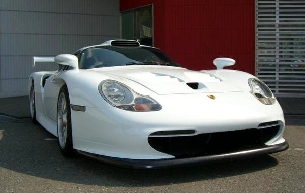 Porsche 911 GT1 Strassenversion продают за $ 1,7 млн