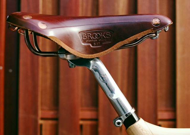 Элегантный деревянный велосипед Ricor