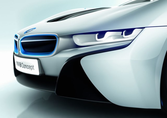 BMW показала инновационные лазерные фары