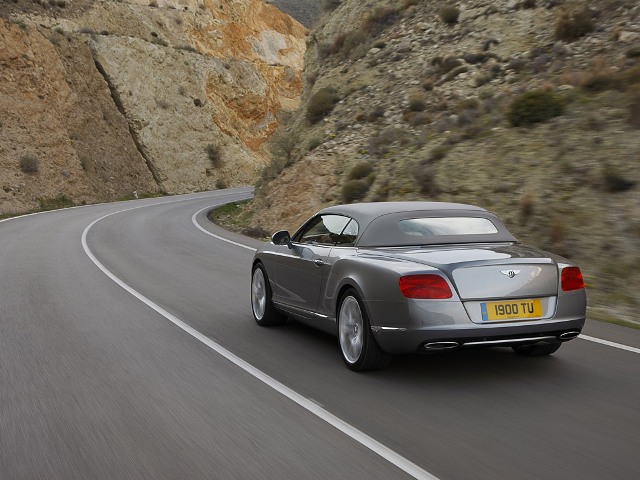 Bentley выпустил кабриолет Continental GTC