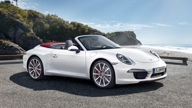 Porsche рассекретил кабриолеты 911 Carrera и Carrera S 2012 года
