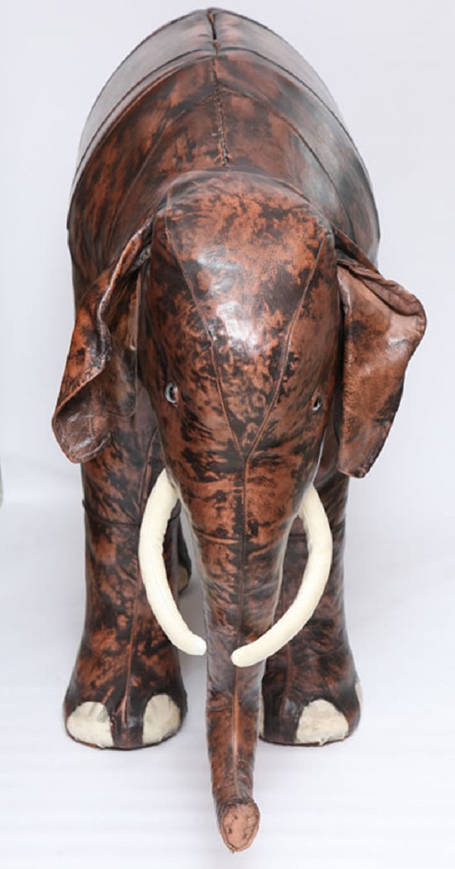 Мини-бар в виде слона 1960 года выставили на аукционе