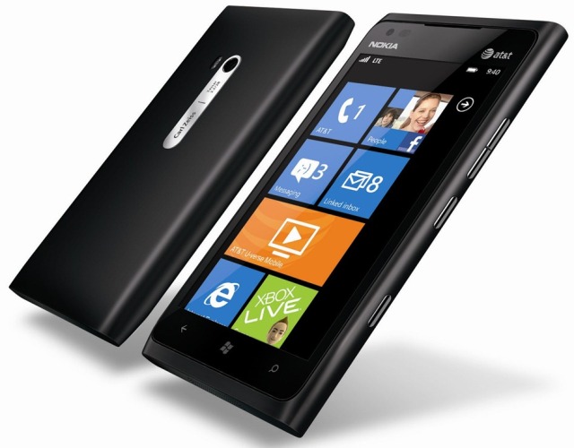 Nokia Lumia 900 - флагман для Америки
