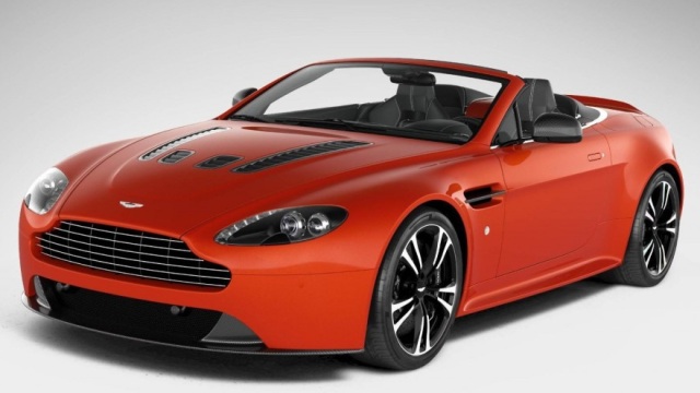 Новый Aston Martin V12 Vantage Roadster