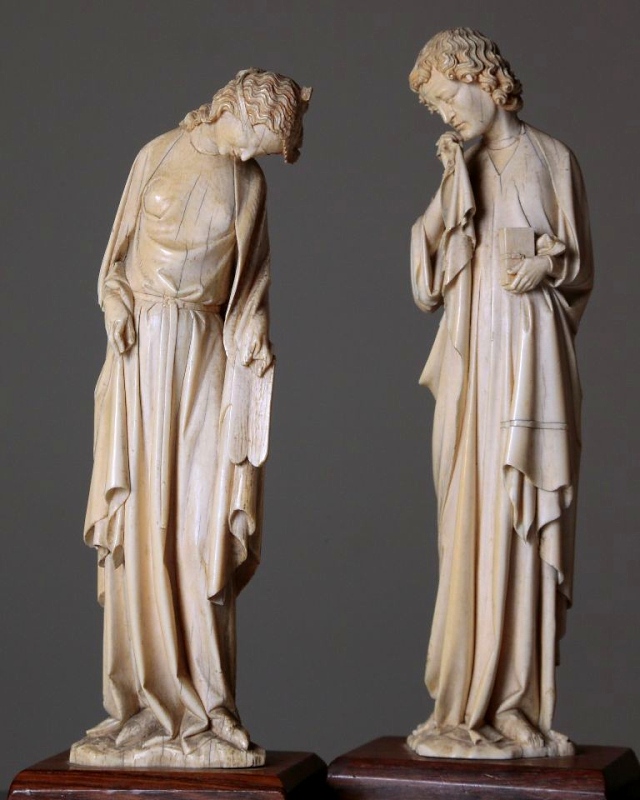 Музей Лувр просит $ 1 млн на статуэтки 13 века