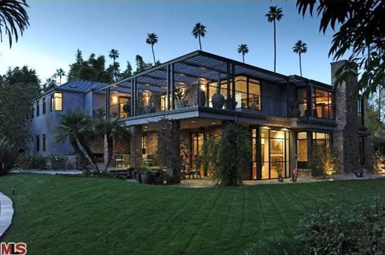 Kirk Douglas Former Beverly Hills Home on Sale for $17 Million