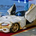 В Китае представили золотой BMW Z4 с тюннингом в виде дракона