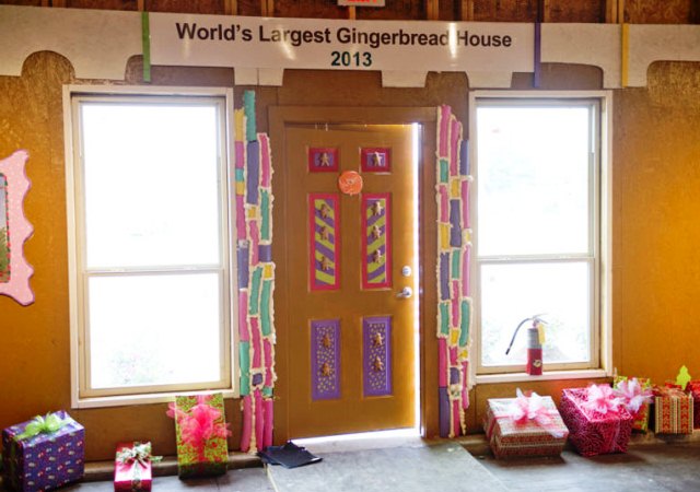 World's Largest Gingerbread House in Texas