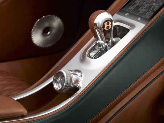 EXP 10 Speed 6 - будущее Bentley