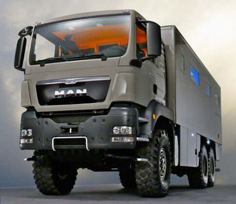 Action Mobil Global XRS 7200 - люксовый грузовик