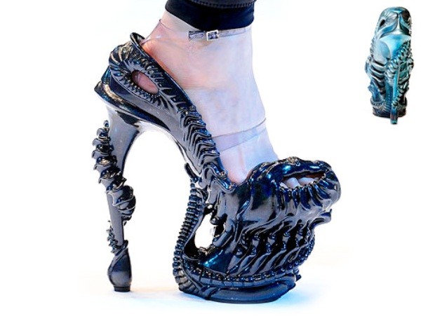 Самые страшные туфли в мире на каблуке