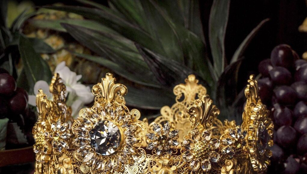 Dolce and Gabbana Crown